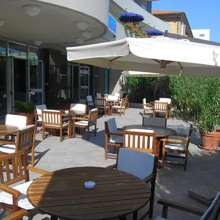 Caravelle Пезаро